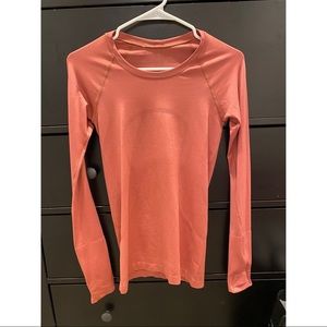 Lululemon Swiftly Tech 2.0 Long Sleeve
